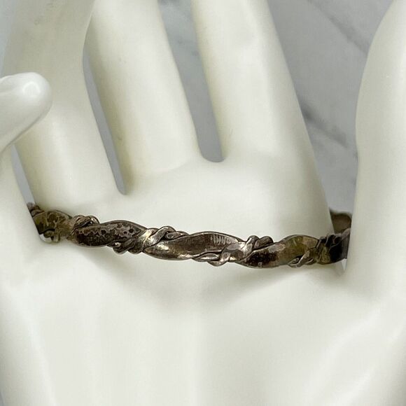 Vintage Mexico Silver Tone Braided Flat Bangle Bracelet ✨ - Picture 6 of 7